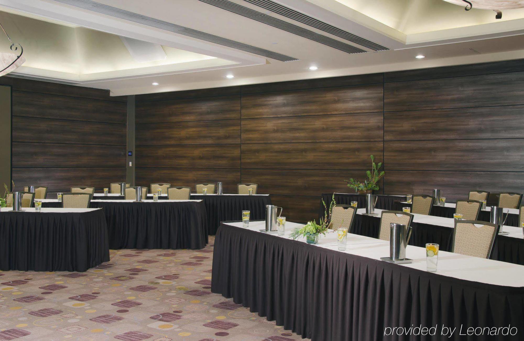 Doubletree By Hilton Monrovia - Pasadena Area Hotel Perniagaan gambar